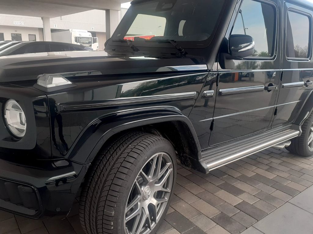 Mercedes-Benz G 63 AMG  04/2025 MBUX