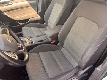 Volkswagen Passat Variant - 8