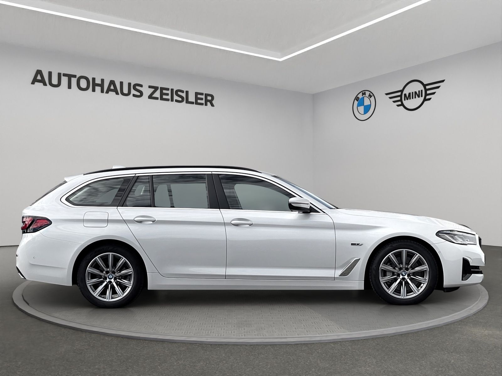 BMW 530e Touring Komfortsitze Leder Head-Up PanoDach foto 3
