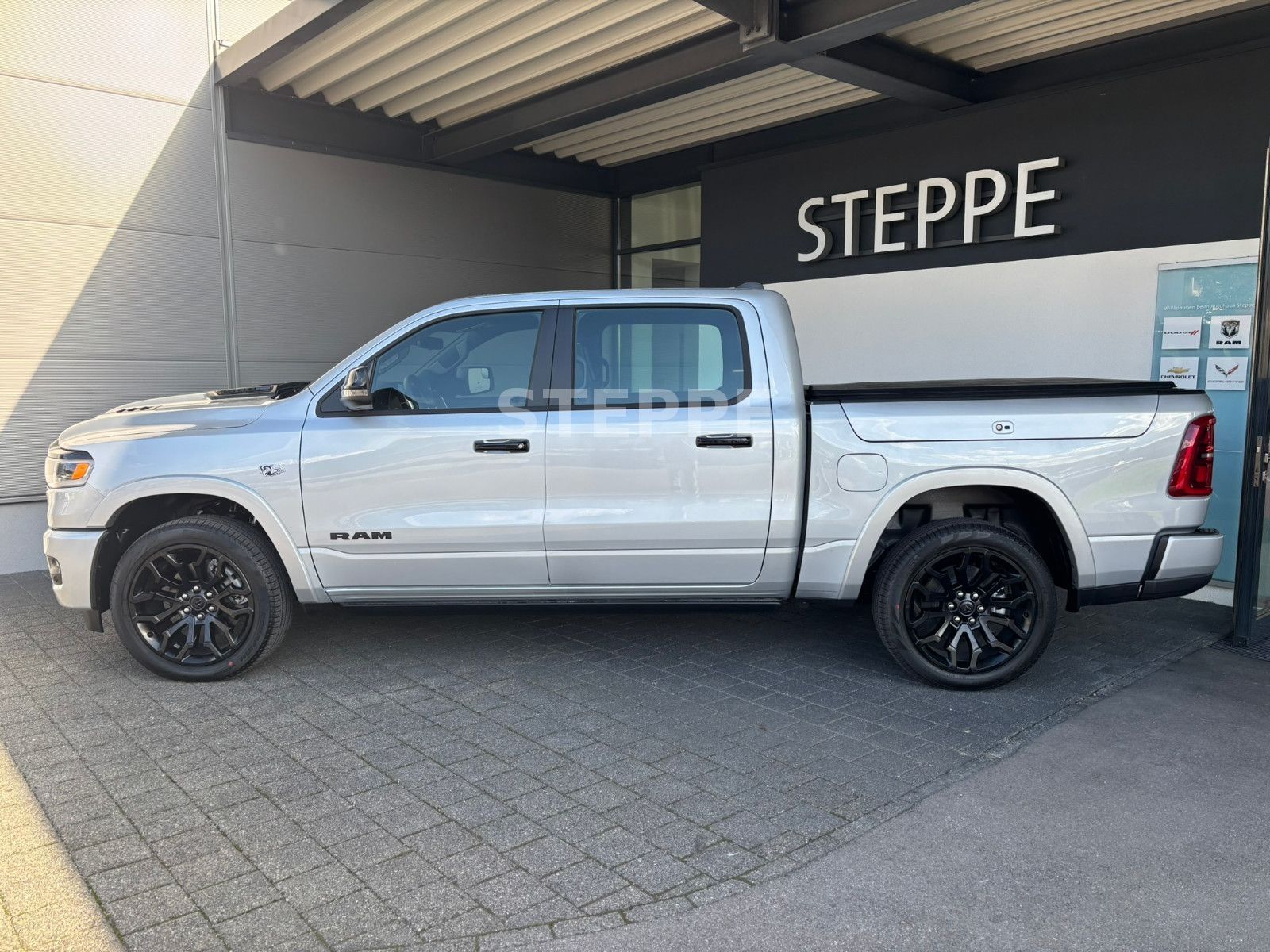 Dodge 2026 RAM 1500 Limited Night 5,7LV8 Rambox MFT
