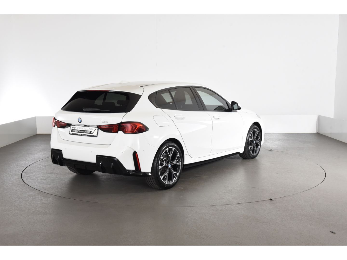 BMW 120 i M Sport Harman Kardon Komfortzugang Klimaa foto 3