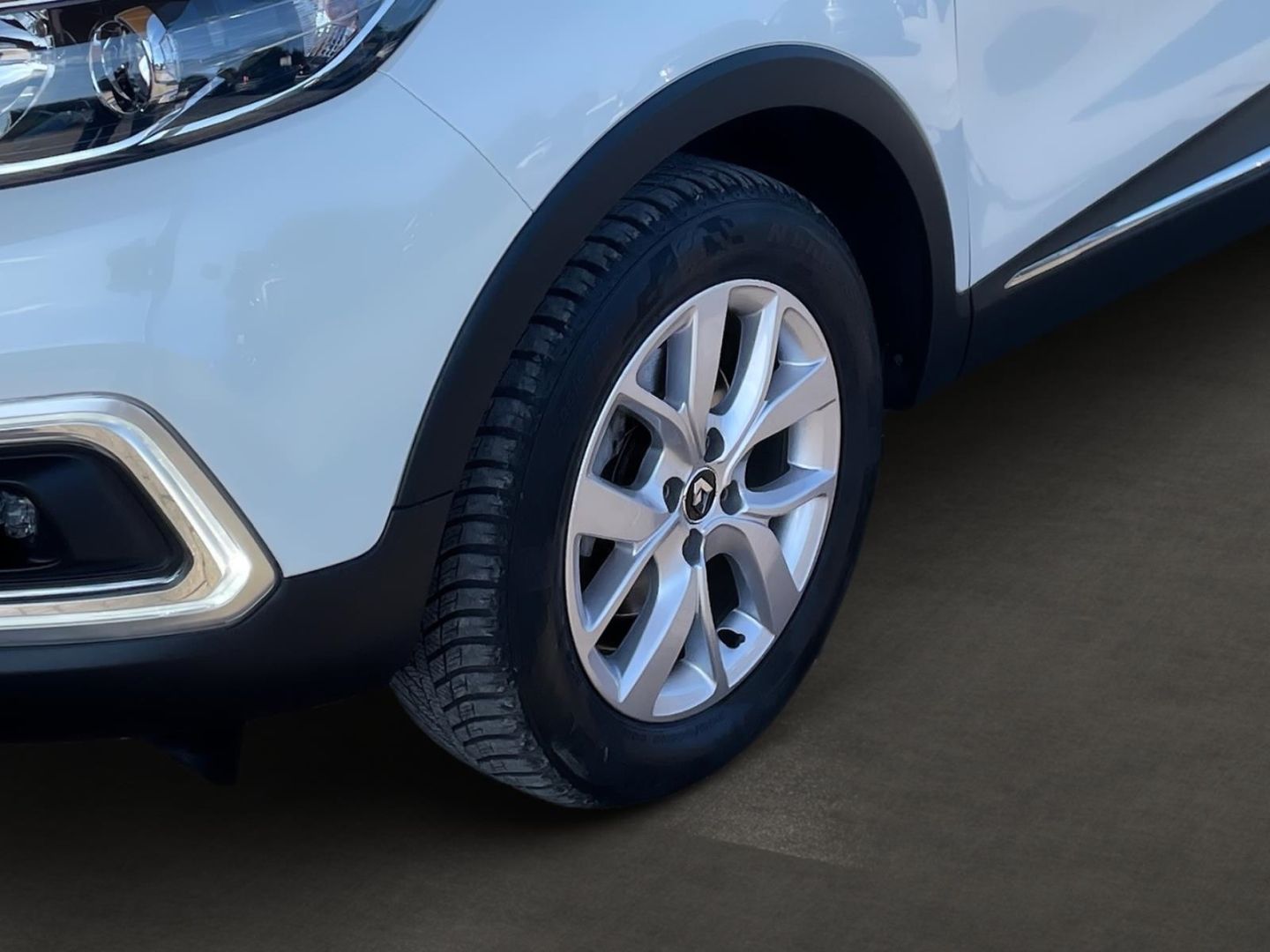 Fahrzeugabbildung Renault Captur 1.3 Limited Allwetter Sitzheizung Tempoma