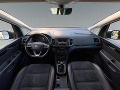 Fahrzeugabbildung Seat Alhambra FR-Line Navi Leder Xenon Sitzh 7.Sitze