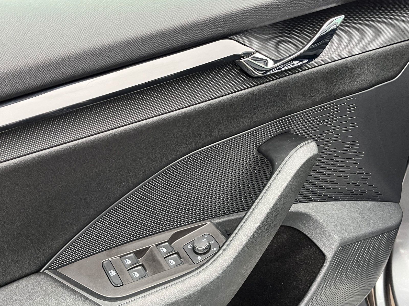 Fahrzeugabbildung SKODA Octavia 1.5L DSG*Edtion*Kam*PDC*ViCo*SmartLink**