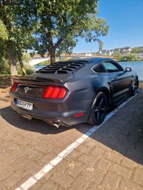 Ford Mustang - 5