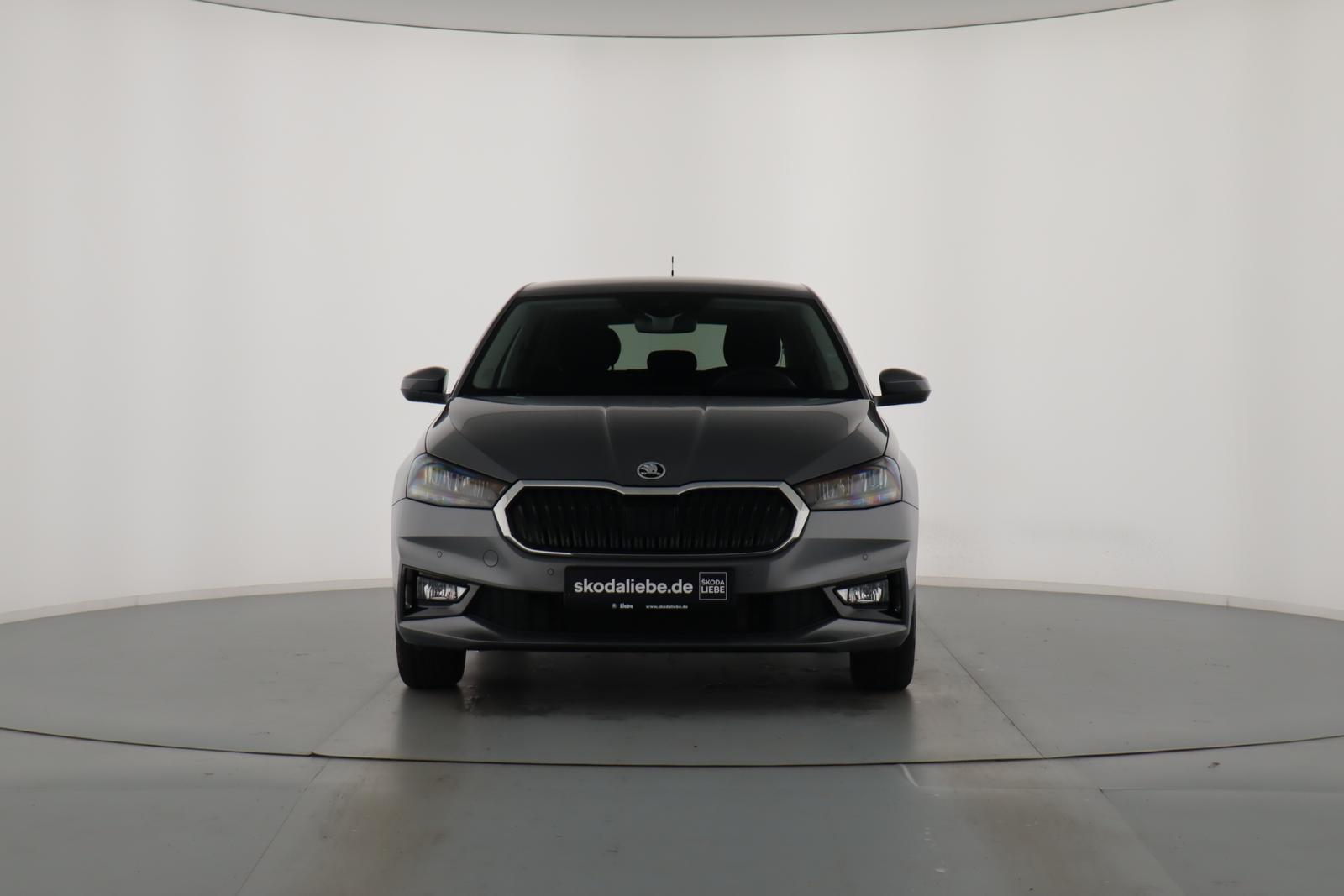 Skoda FABIA SELECTION 1.0TSI APPLE/ANDROID CARPLAYuvm
