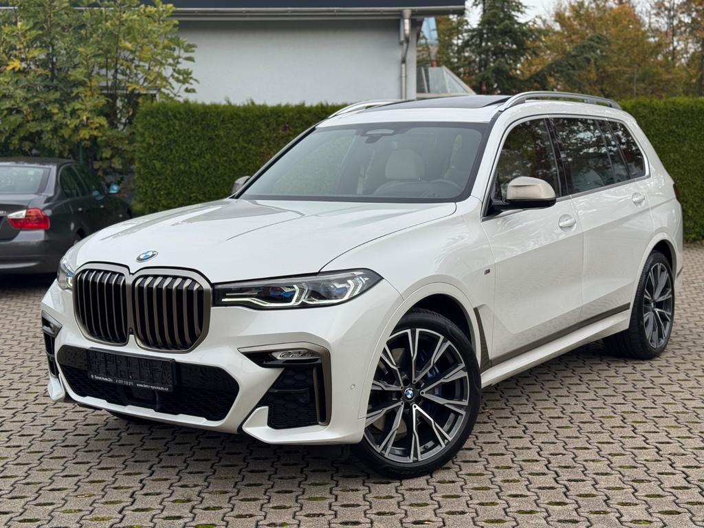 BMW X7 M50