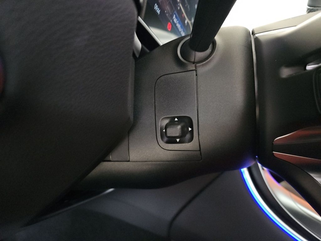 Fahrzeugabbildung Mercedes-Benz GLC 300 4M AMG AHK Distronic+ SDHZ Airmatic 360°