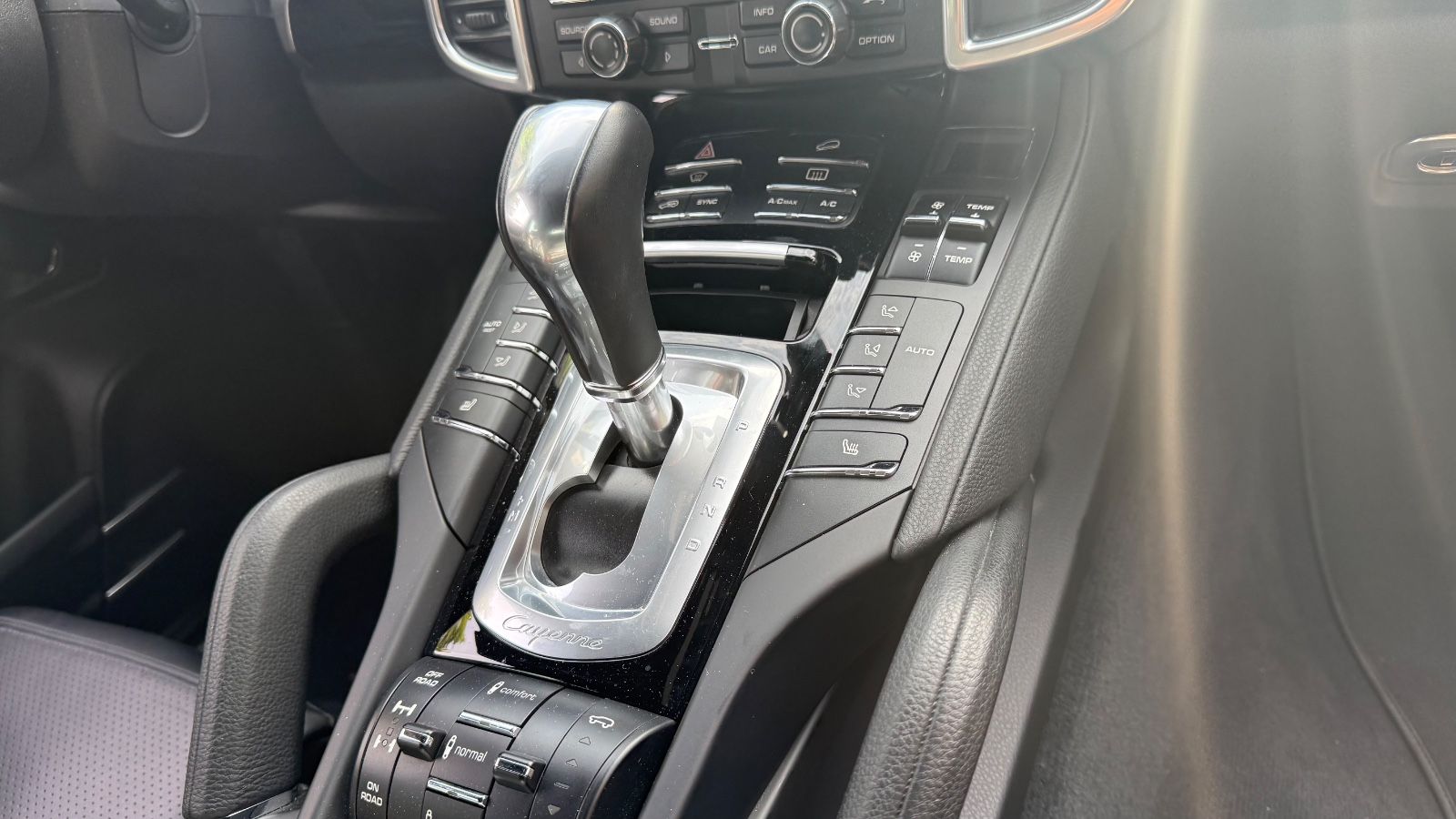 Porsche Cayenne Diesel Platinum|1.HAND|XEN|SHZ|NAVI|AHK foto 14