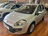 Fiat FIAT Punto 1.2 8V 5 porte Lounge - gebrauchte Fiat Punto aus dem Jahr 2017