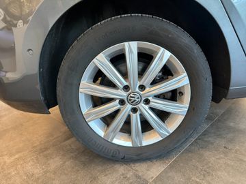 MYAUTOCENTER – Gebraucht- und Jahreswagen mit Werkstattservice in Pfaffenhofen Volkswagen Touran *7.SITZER*STANDHZ*MASSAGE*AHK*KEYLESS*