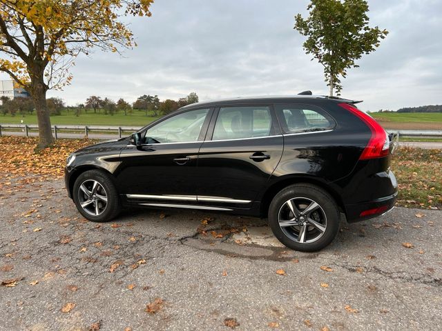 Volvo *VOLVO XC60 T5 AWD Summum Aut.* *Xenon *Na...