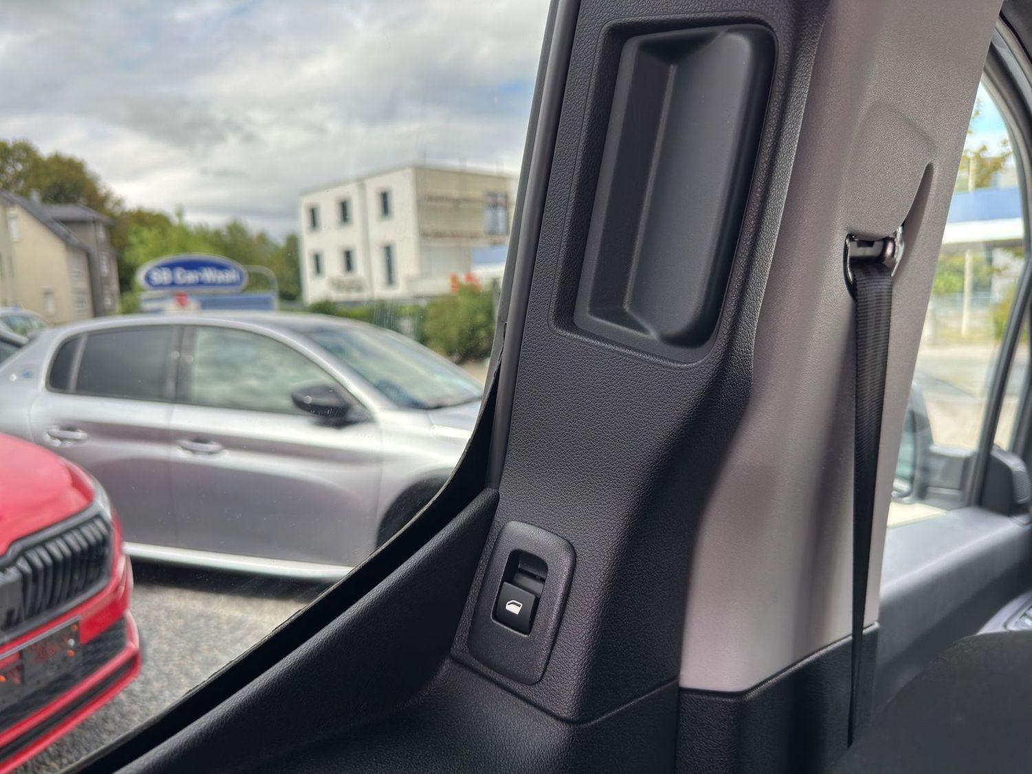 Citroen Berlingo MPV Feel M Navi Bluetooth Tempomat PDC, миниатюра 23