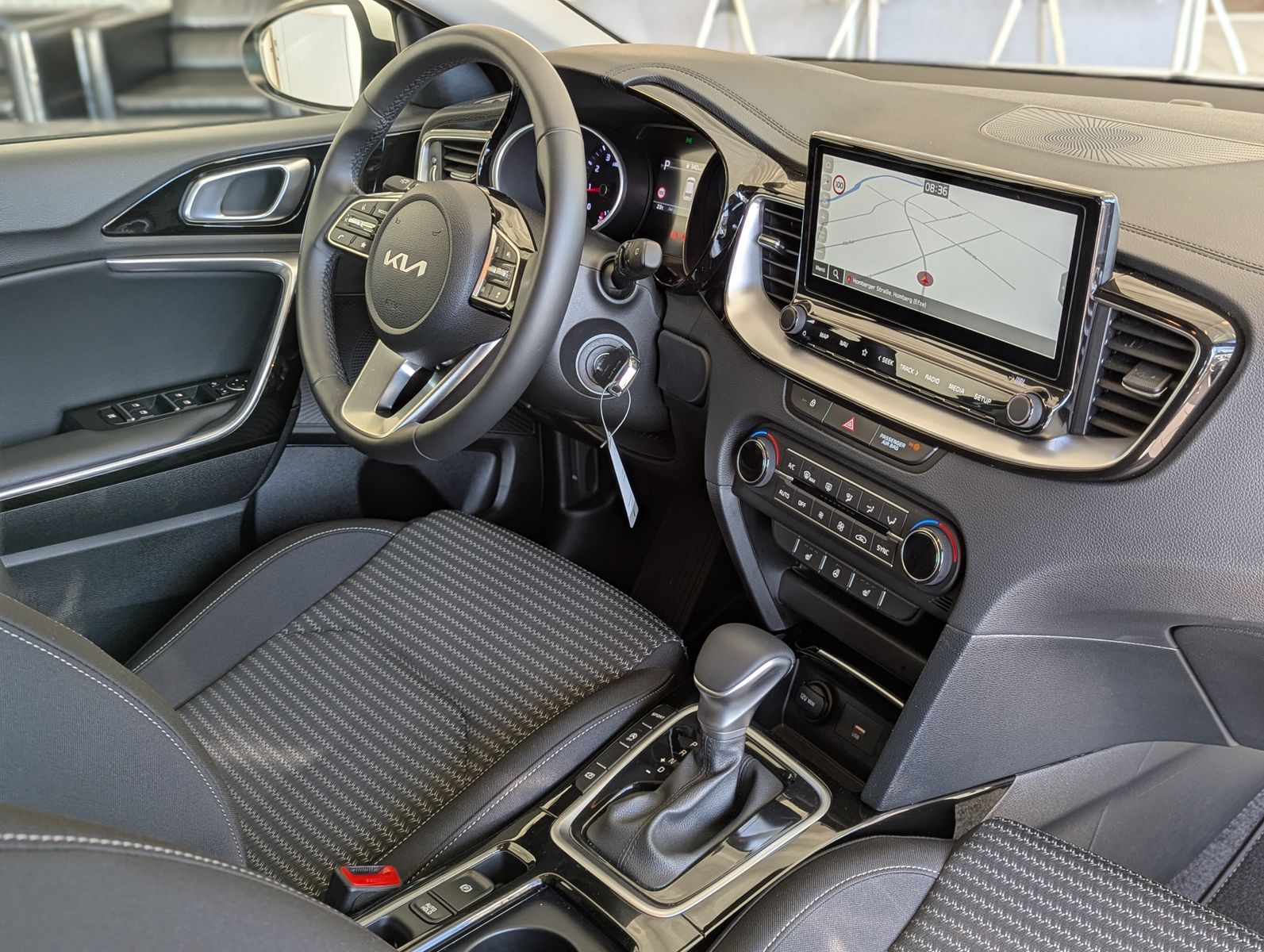 Fahrzeugabbildung Kia cee'd / Ceed 1.5 Spirit JBL ACC Kamera 7J-Gar