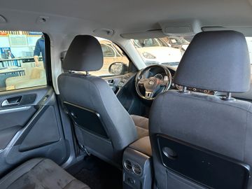 Volkswagen Tiguan Sport & Style 4Motion *BiXenon*Navi*AHK*