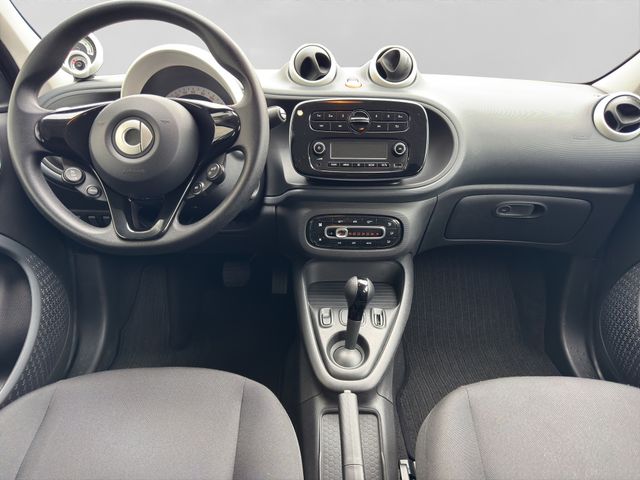 Fahrzeugabbildung Smart forfour EQ Schnelllade+Allwetter+Sitzheizung+DAB