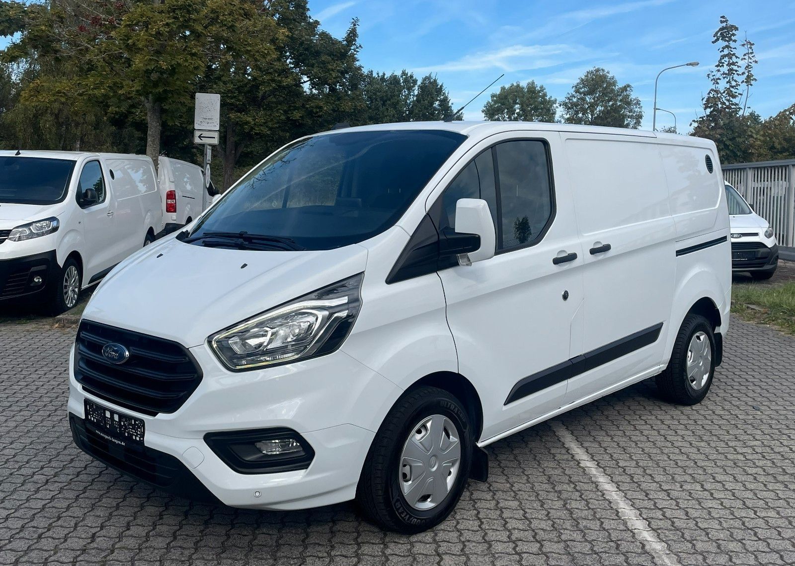 Ford Transit Custom 300 L1 BOTT Regale Klima Navi PDC imagem 2