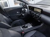 Mercedes-Benz CLA 180 AMG/Wide/LED/CarPlay/DAB/Temp/18'' - Mercedes-Benz CLA 180: AMG
