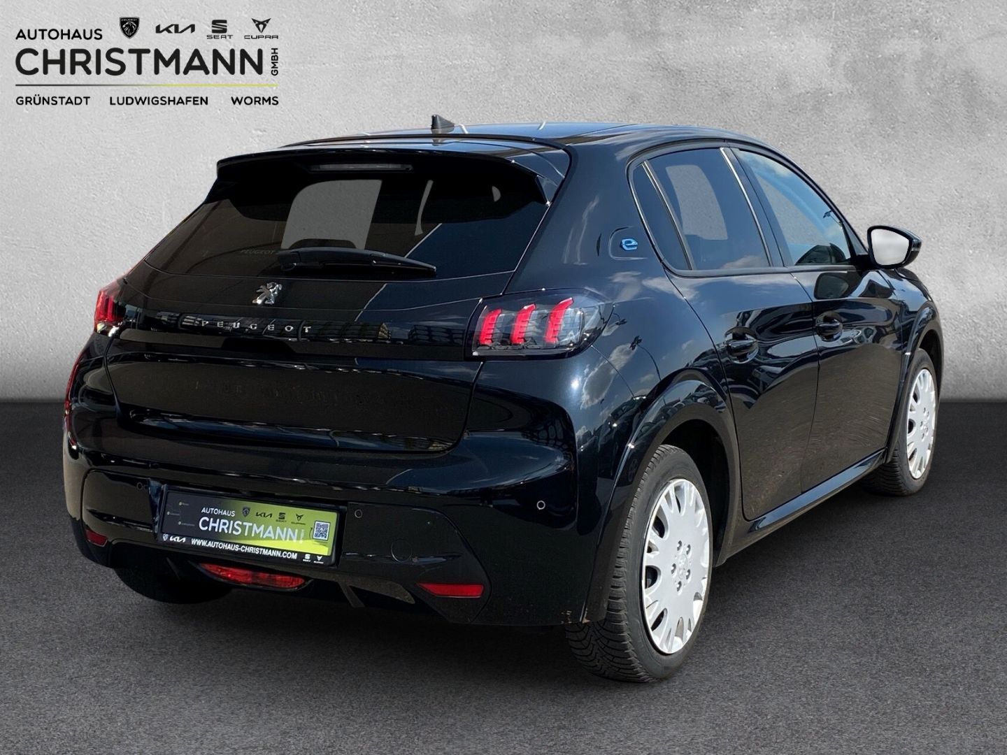 Fahrzeugabbildung Peugeot 208 E- ALLURE ELETKROMOTOR 136
