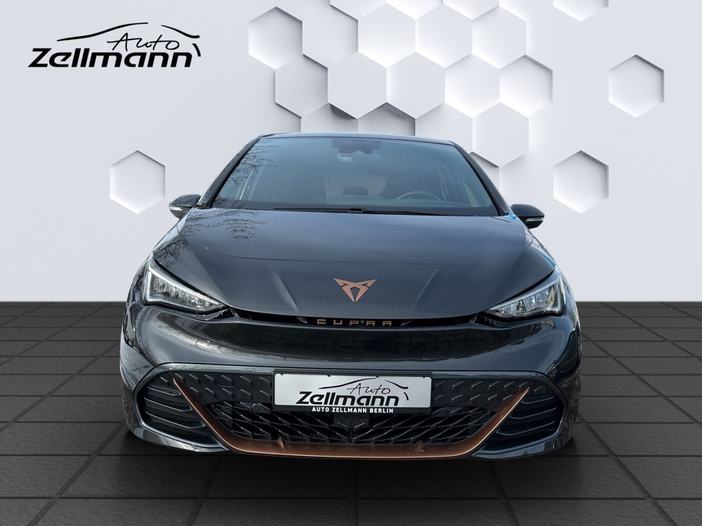 Born 150kW LED HuD GJR ACC 360°Kamera ParkLenkAs