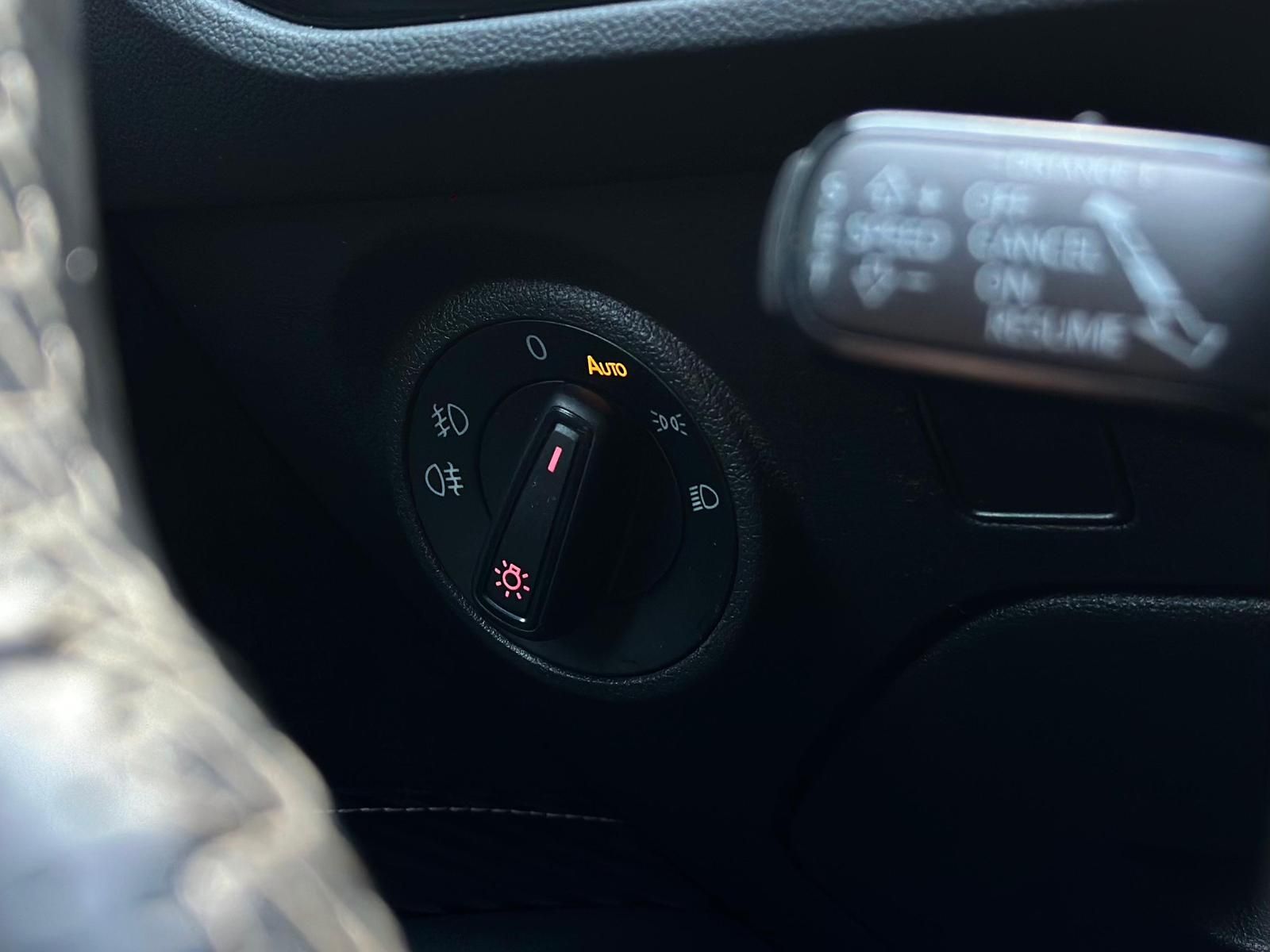 SEAT Leon ST 2.0TSI CUPRA290 LED#ACC#SPUR#NAV#SHZ#CAM - Image 19