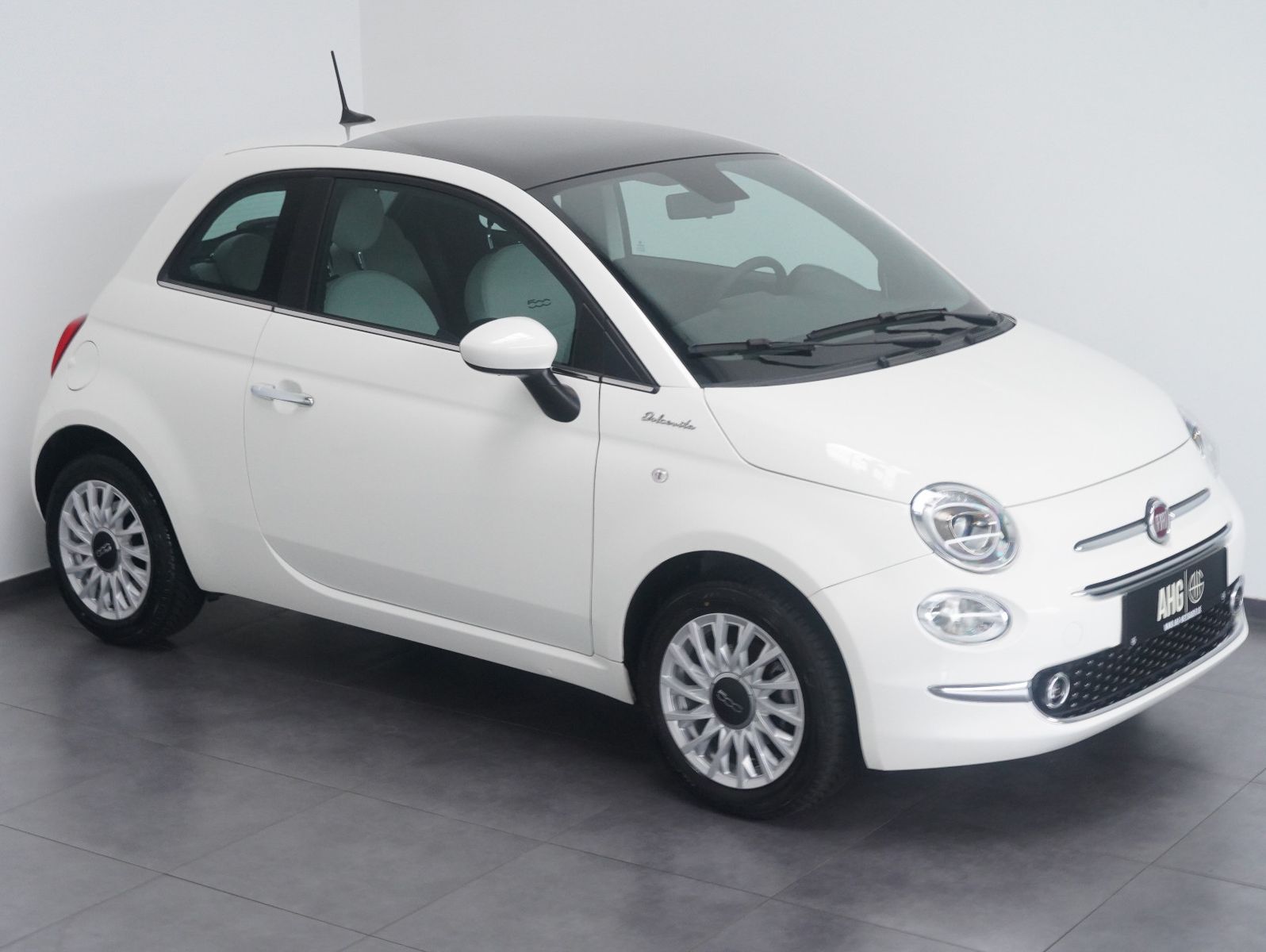 Fahrzeugabbildung Fiat 500 1.0 Mild Hybrid Dolcevita PANORAMA