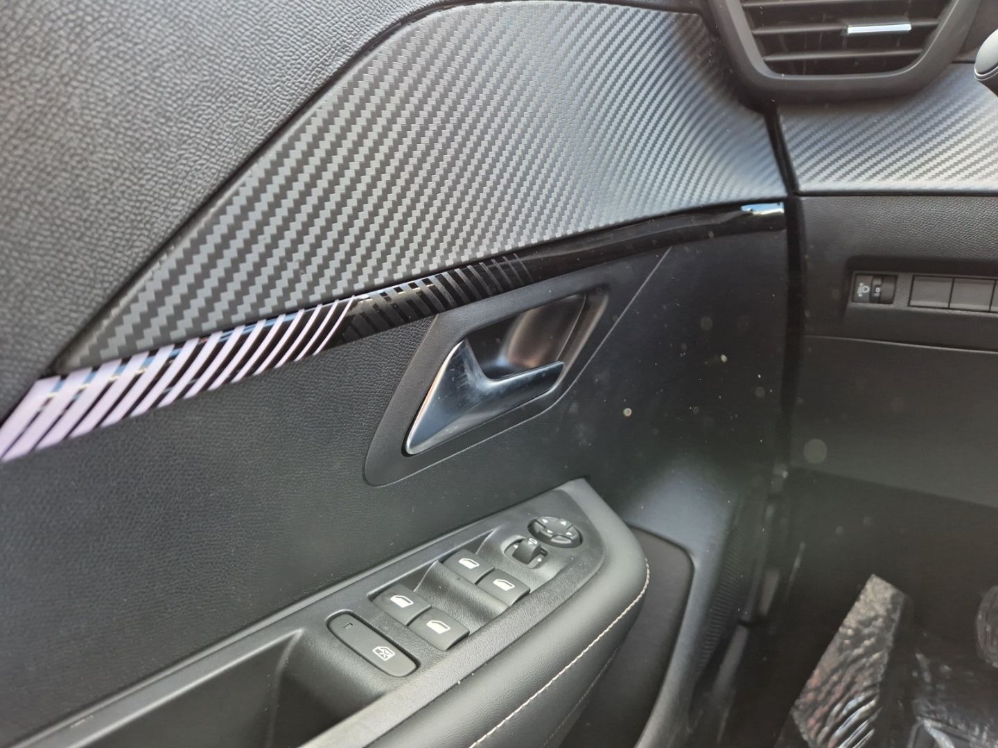Peugeot 208 - Bild 13