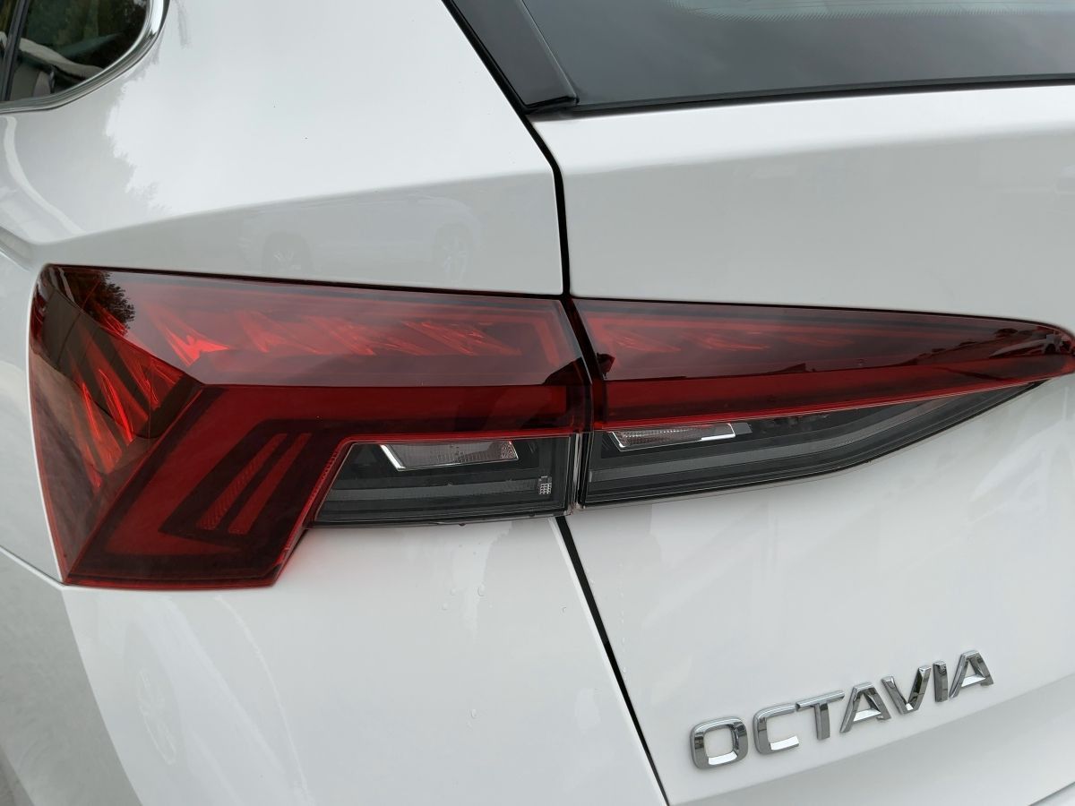 Skoda Octavia - Bild 16