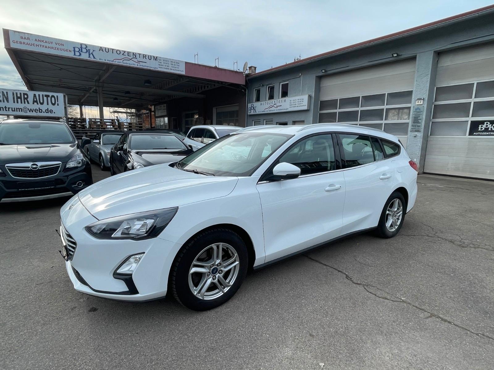 Ford Focus 1.5 TDCI EcoBlau Cool & Connect+Automatik