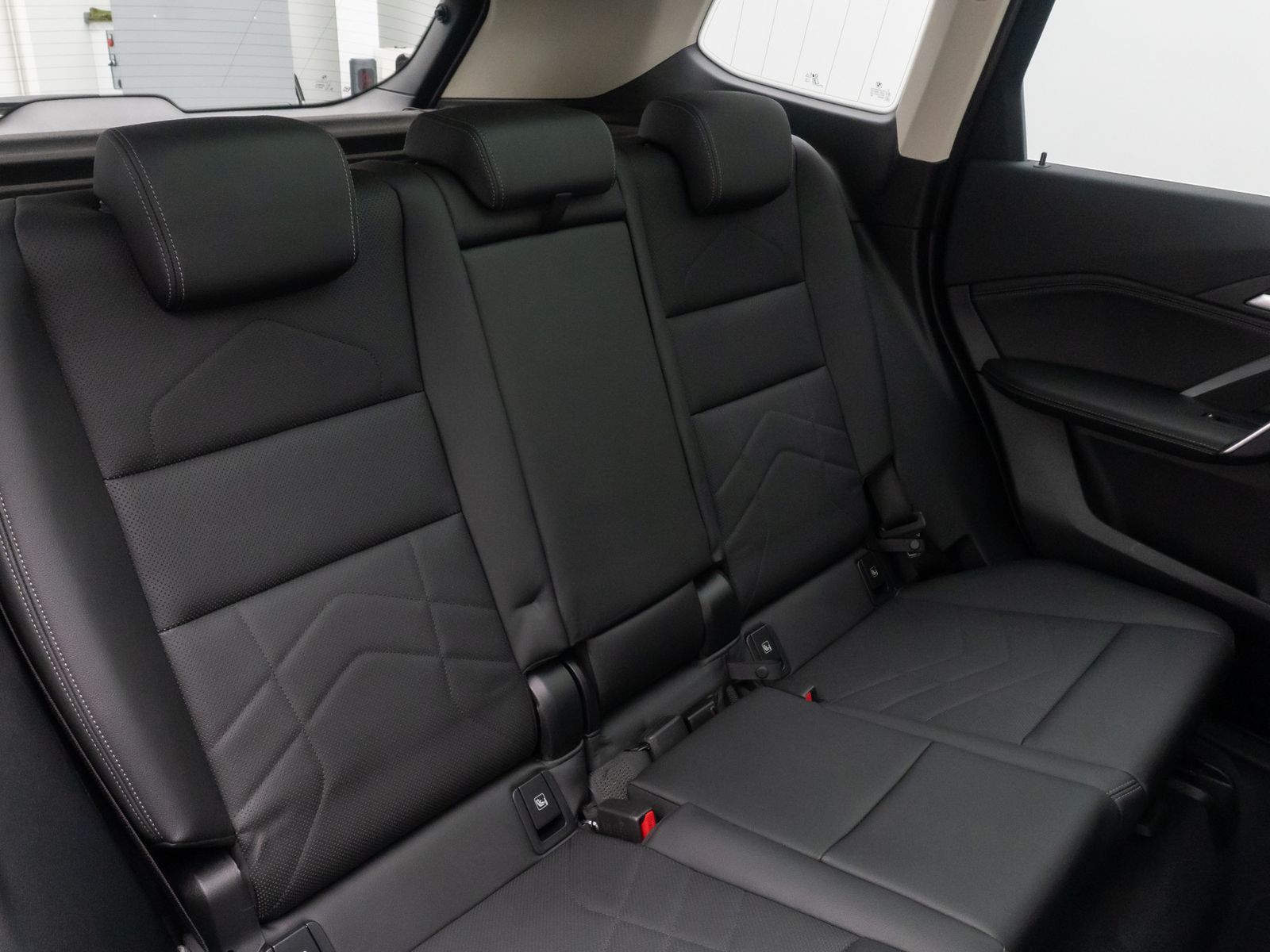 Fahrzeugabbildung BMW X1 xD20d xLine Kamera H/K AHK DAB Panorama 19"