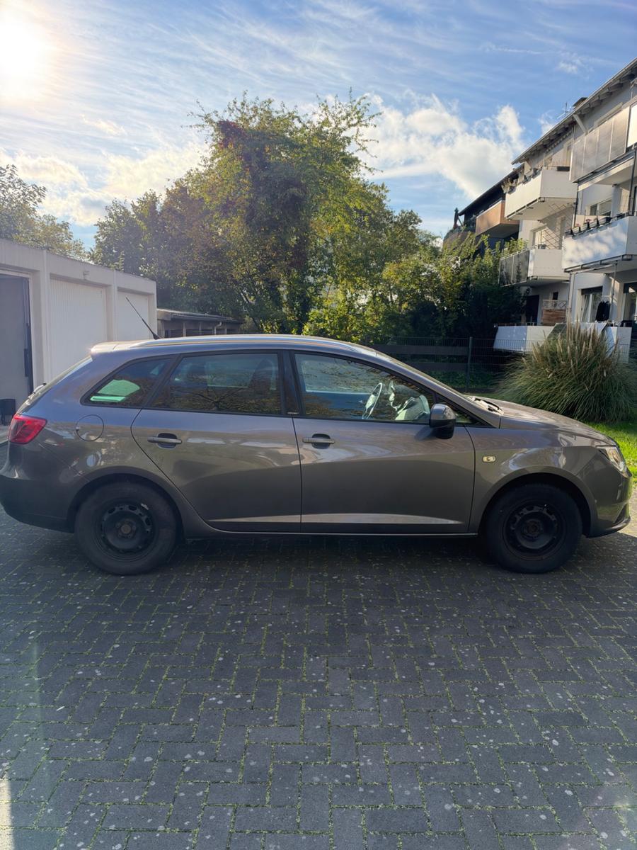 Seat Ibiza 2015 — interior