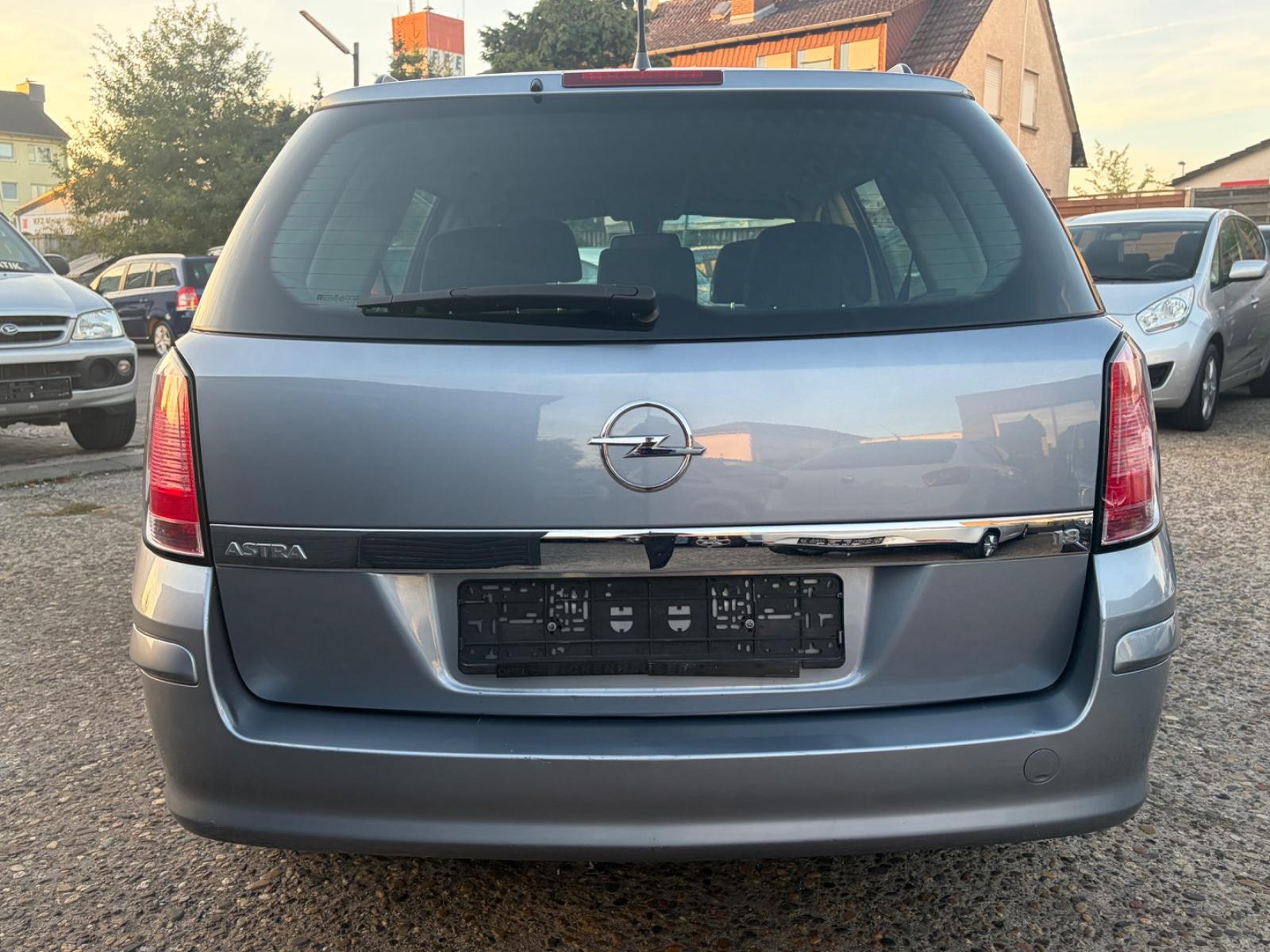 Opel Astra 2004 — photo 9