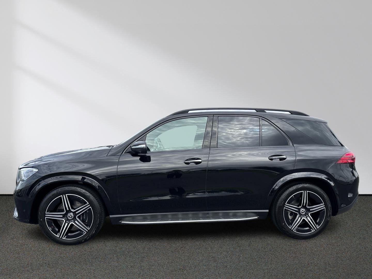 Mercedes-Benz GLE 450 d 4M AMG Premium+ Night Burmester AHK imagem 3