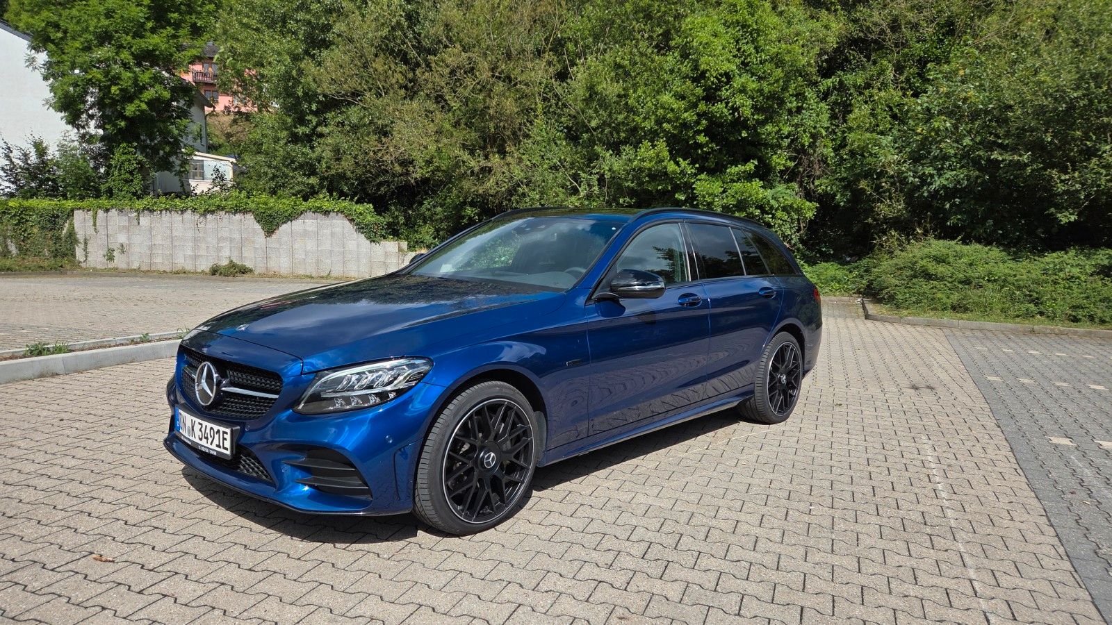 MERCEDES-BENZ C 300 de AMG NIGHT Edition 