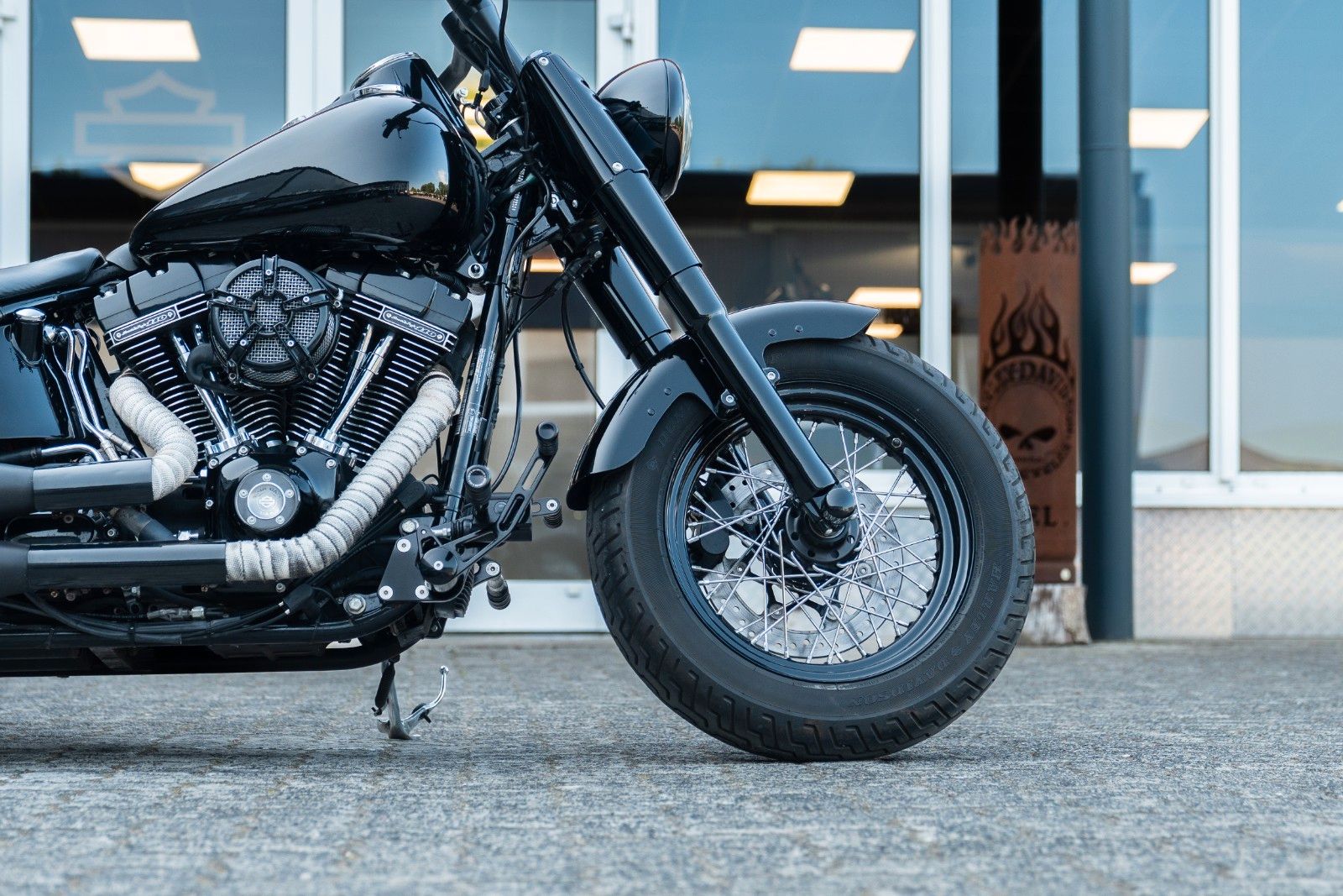 Fahrzeugabbildung Harley-Davidson FLSS SOFTAIL SLIM S 110 cui - Jekill & Hyde