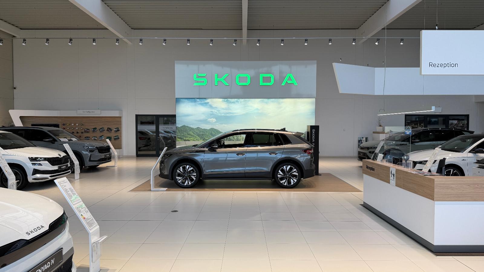 showroom-image-main