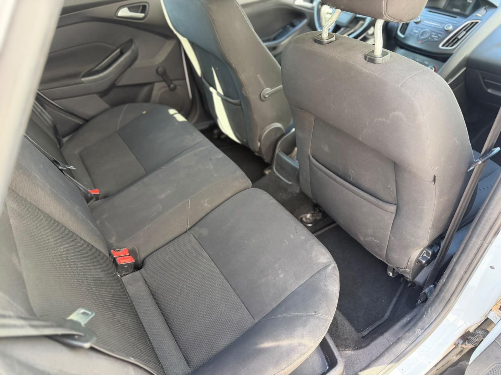 Ford Focus 2015 — фото 19