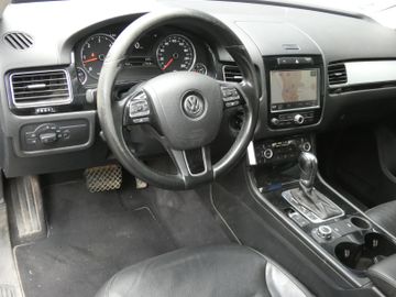 Volkswagen Touareg - 9