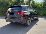 BMW Vollaus./Pano/LED/Sitzbelüft./H-K/21/Kam/Head-Up - BMW X3 M40 mit Schiebedach