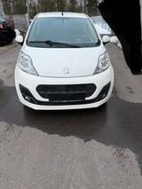 Peugeot 107 Klima TÜV 02/28 wenig Kilomete... - Peugeot 107 von privat