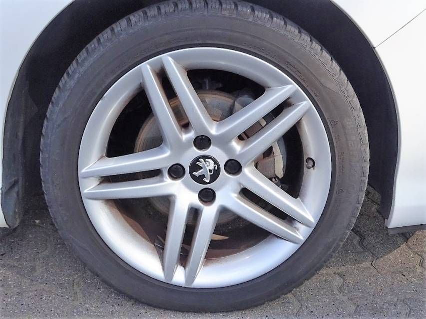 Fahrzeugabbildung Peugeot 308 CC  1.6 Cabrio 120 VTi Active