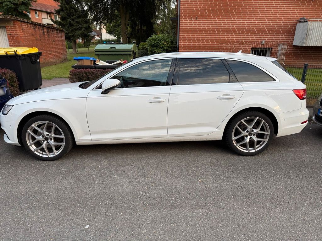 Image of Audi A4