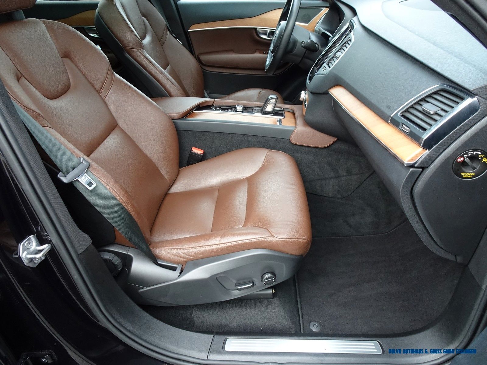 Volvo XC90 B5 AWD Geartronic Momentum Pro foto 10