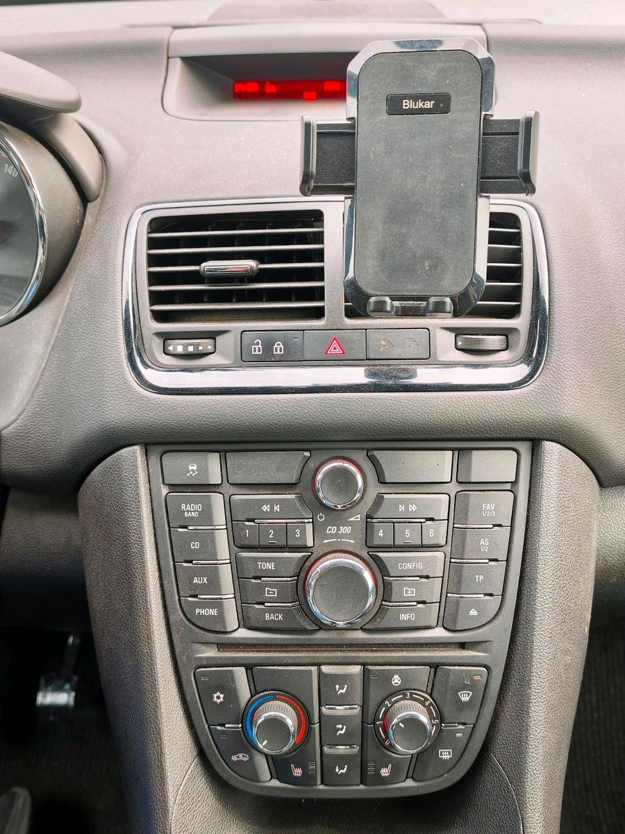 Opel Meriva 2012 — photo 6
