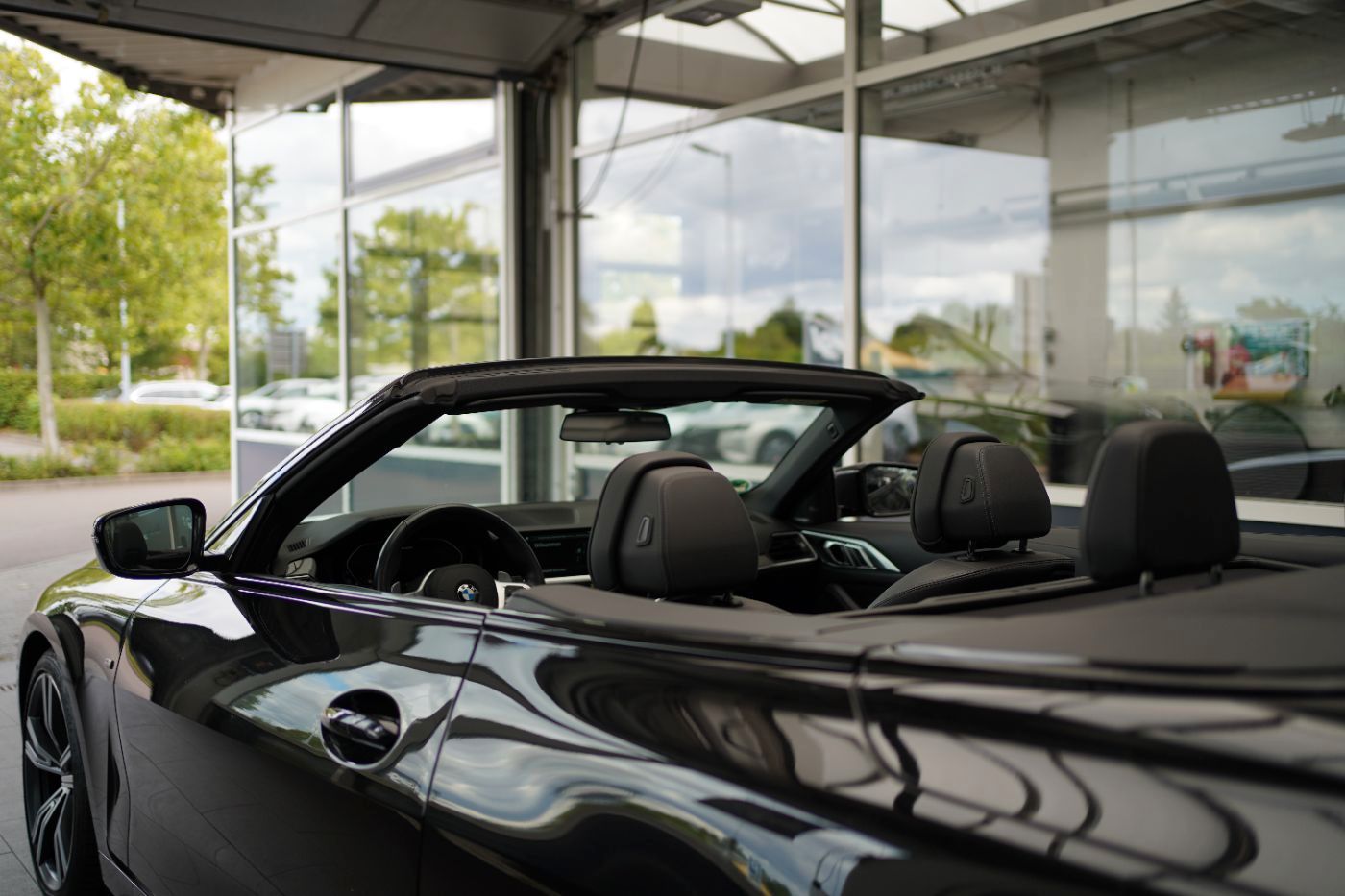Fahrzeugabbildung BMW M440i xDrive ParkAssist.+HarmanKardon+Laserlicht