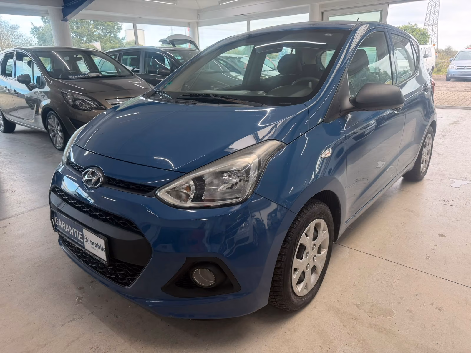 Hyundai i10 1.0 FIFA World Cup Edition