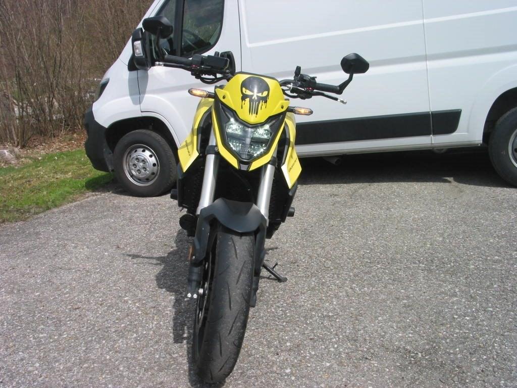 Honda CB750 Hornet viele Extras
