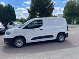 Opel Combo E Cargo Edition - Opel Combo mit Benzin-Antrieb: Kombi, mit Klimaanlage