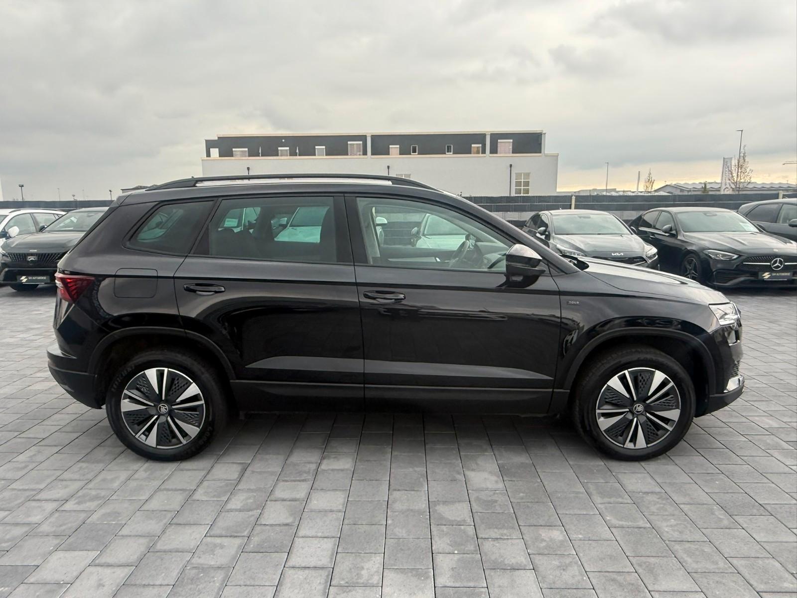 Skoda Karoq Tour*VIRTUAL*LED*ACC*R-KAM*AHK*SPUR-ASSIST, миниатюра 9