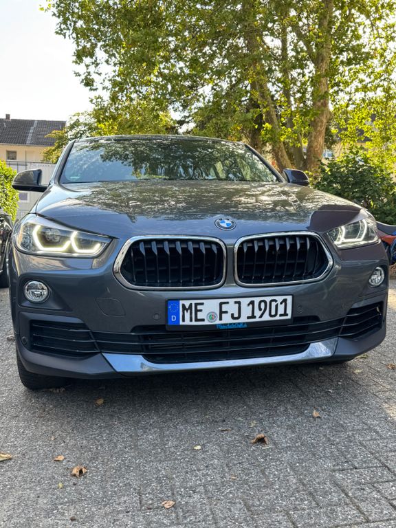 Image of BMW X2